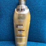 Pure White Cosmetics Gold Glowing